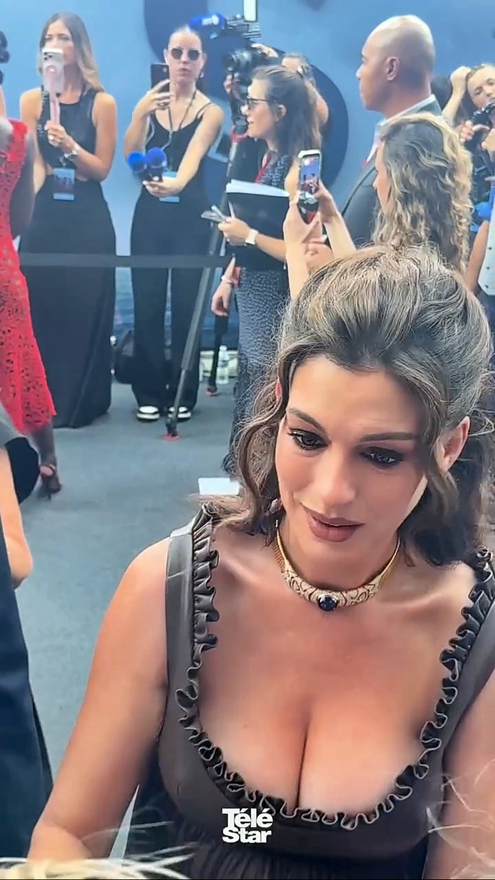 Anne Hathaway
