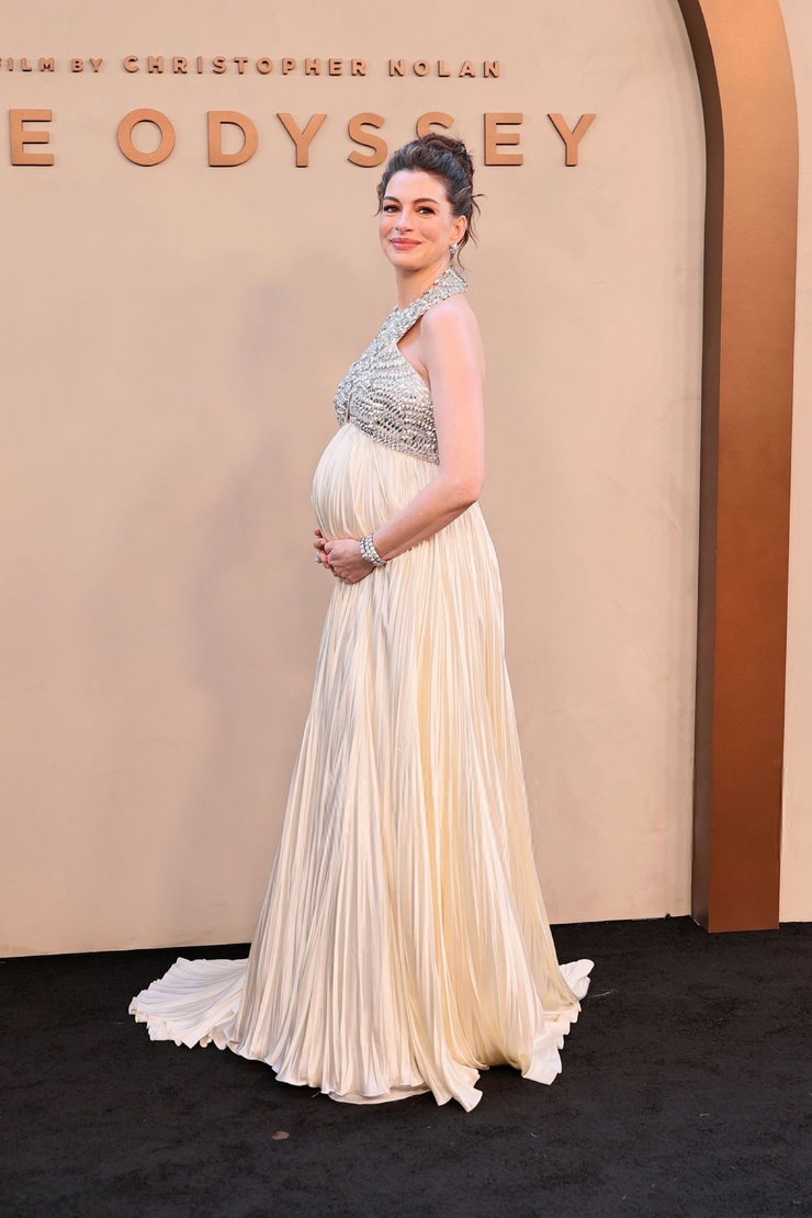 Anne Hathaway
