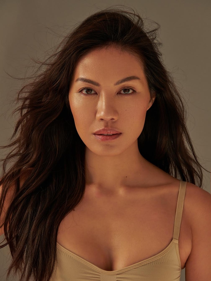 Julia Lee II