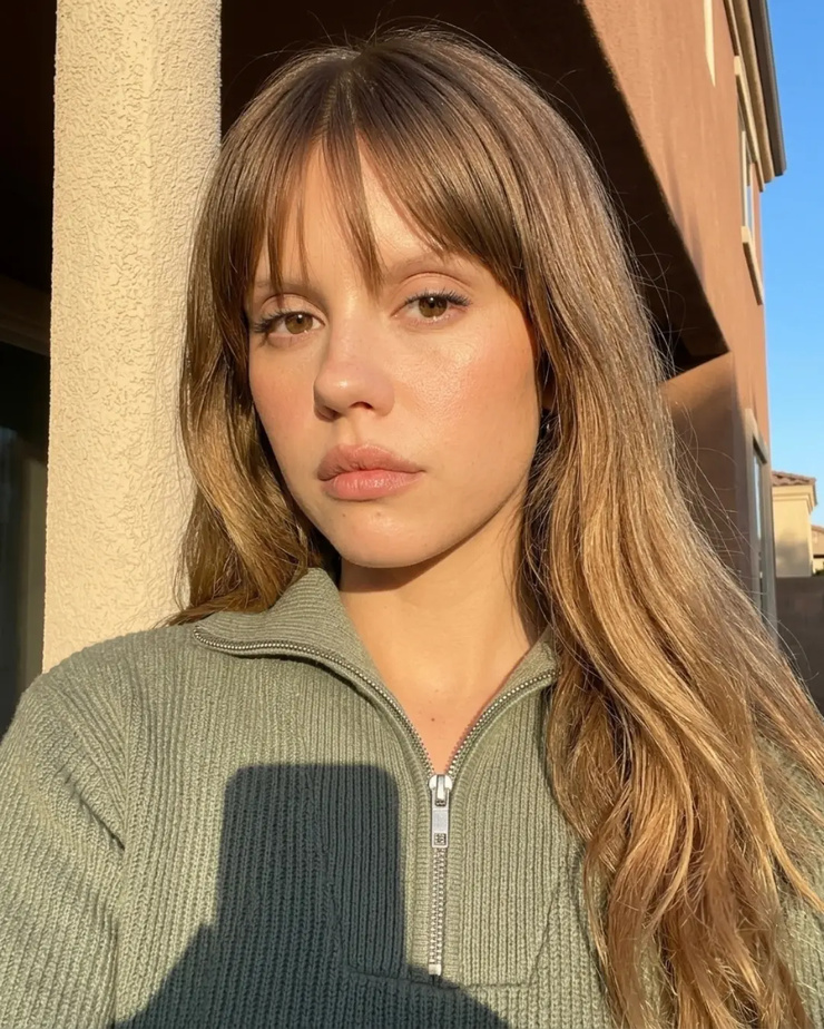 Mia Goth