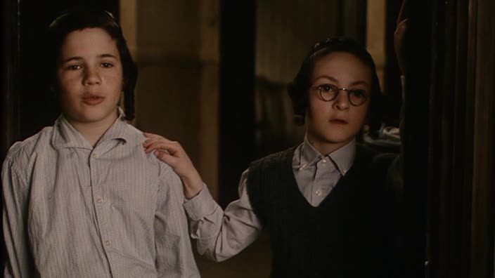 Left Luggage                                  (1998)