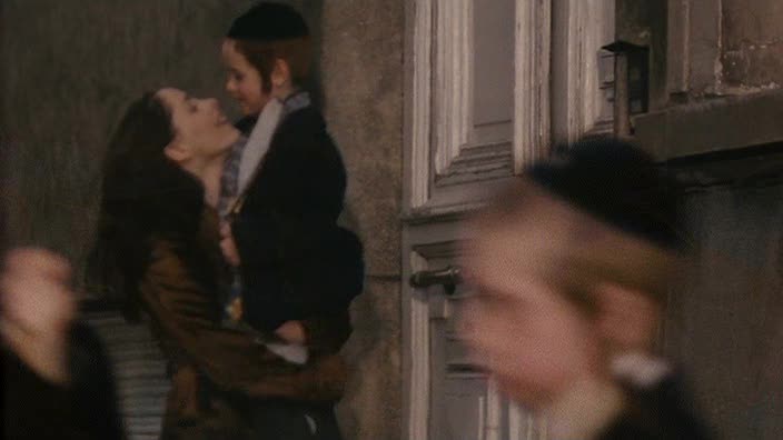 Left Luggage                                  (1998)