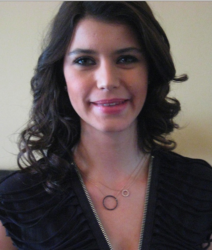 Beren Saat Beren Saat