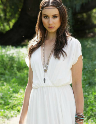 Troian Bellisario Troian Bellisario