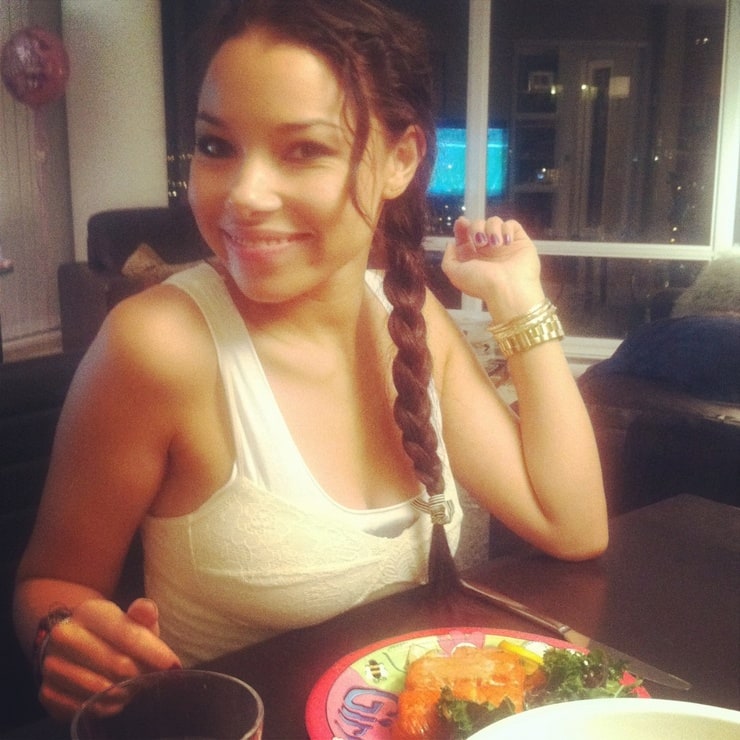 Jessica Parker Kennedy