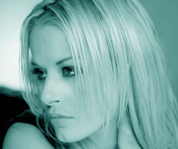 Madeleine West