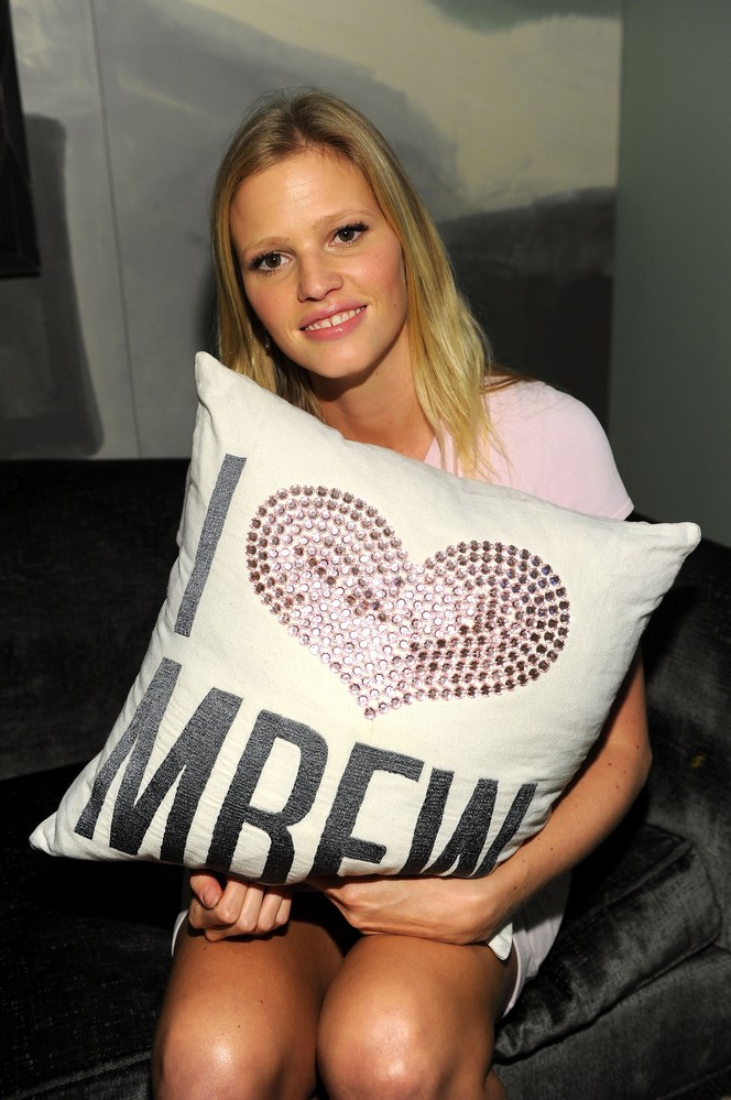 Lara Stone