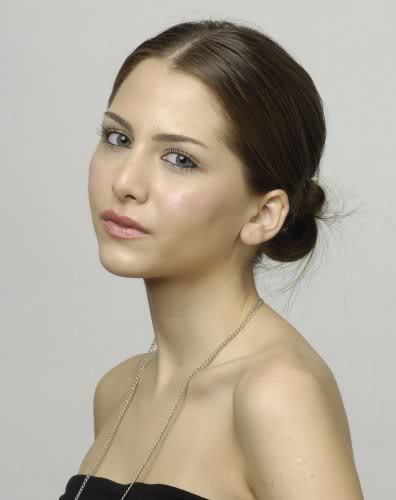 Ezgi Asaroglu Ezgi Asaroglu