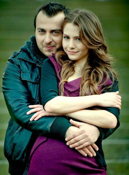 Ezgi Asaroglu Ezgi Asaroglu