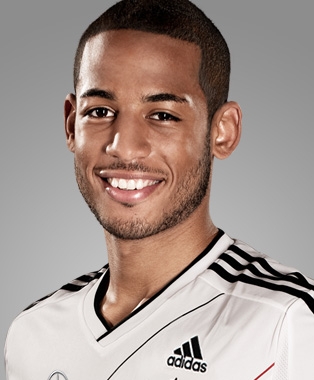 Dennis Aogo