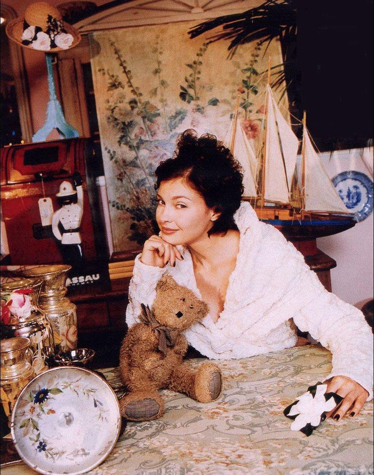Ashley Judd