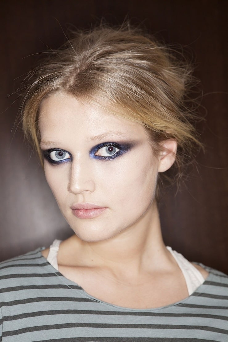 Toni Garrn Toni Garrn