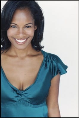 Robinne Lee