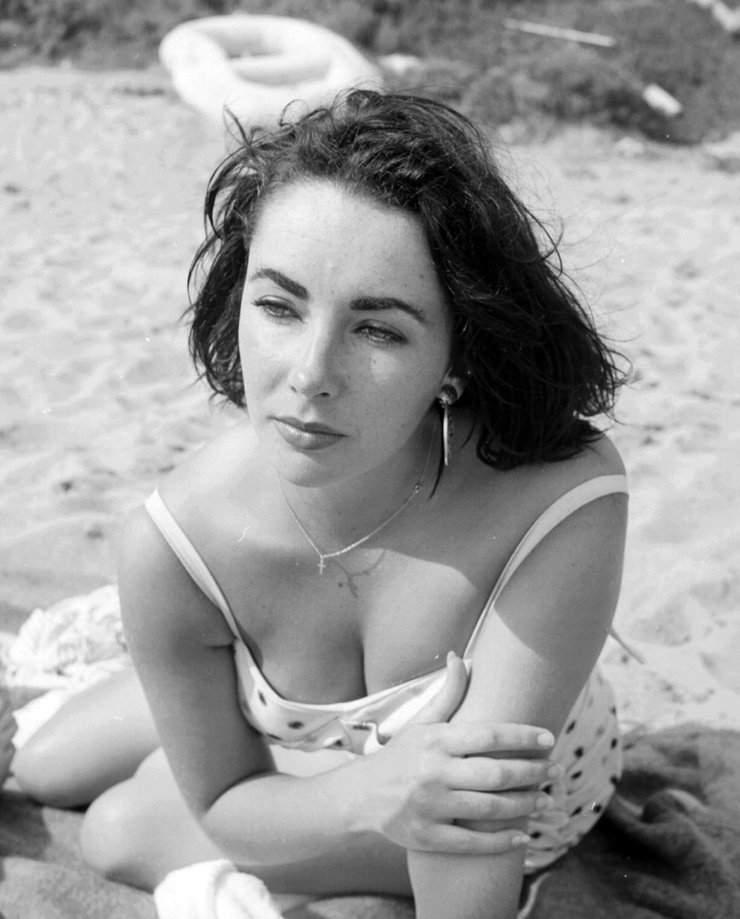 Elizabeth Taylor Elizabeth Taylor