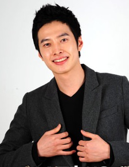 Ji-Hoo
