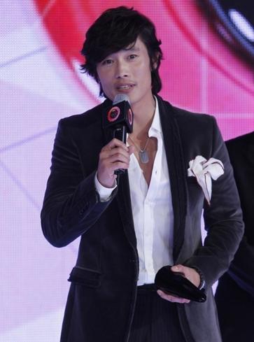 Byung-hun Lee