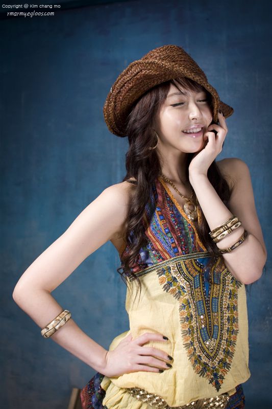 Kang Yoo Lee (Yui)
