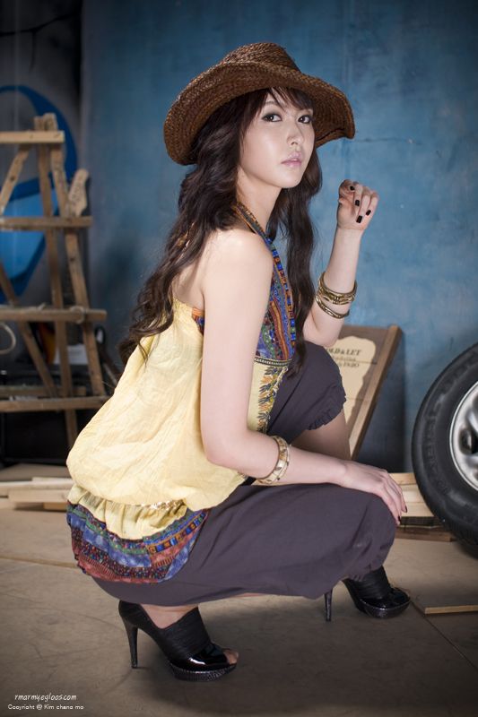 Kang Yoo Lee (Yui)