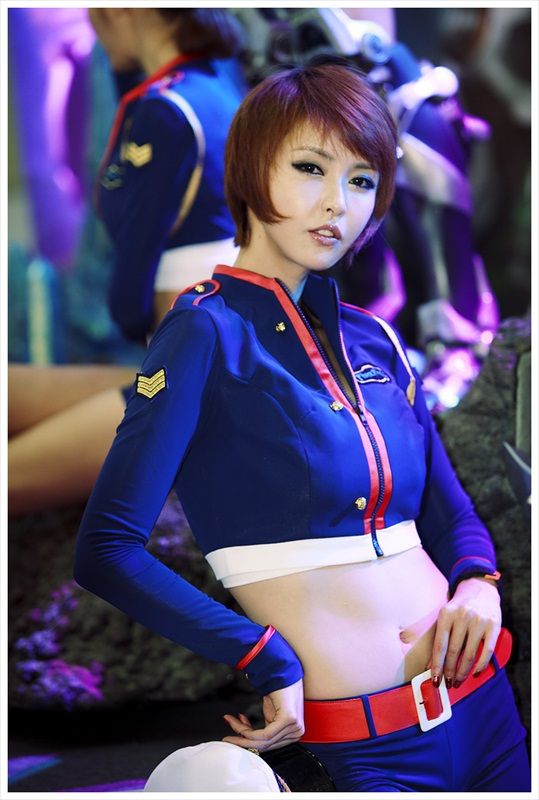 Kang Yoo Lee (Yui)
