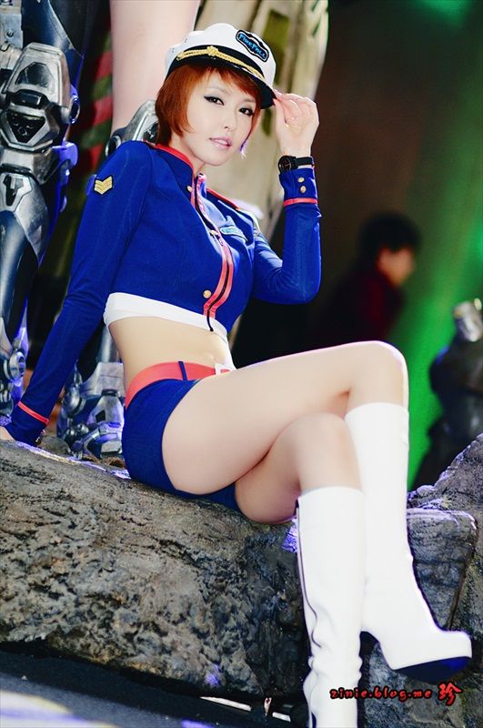 Kang Yoo Lee (Yui)