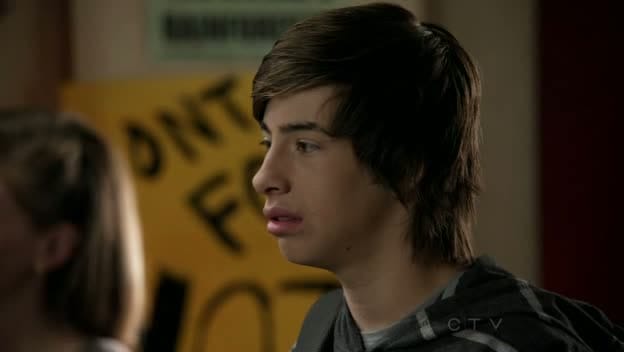 Jimmy Bennett - No Ordinary Family 1x011