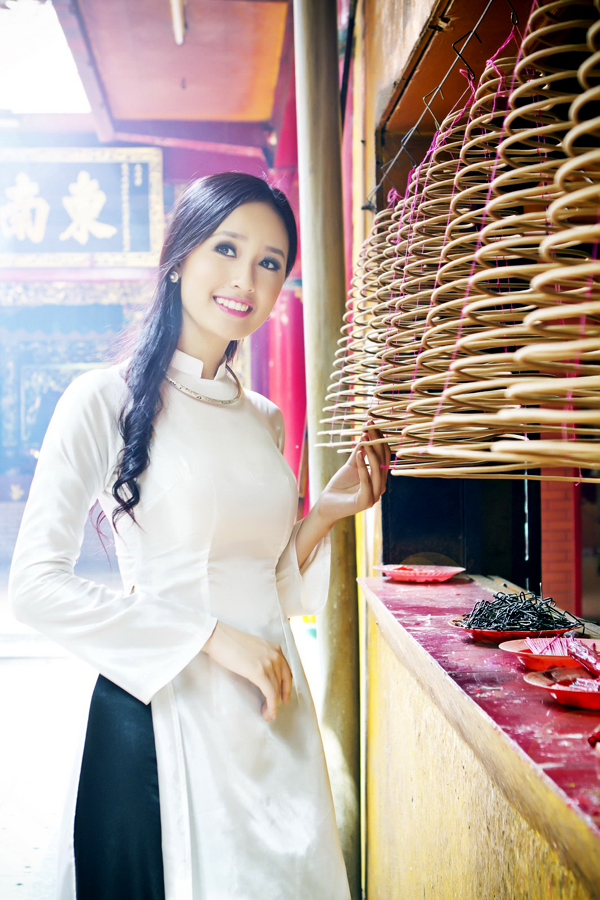 Mai Phương Thúy