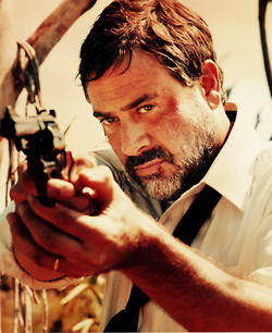 Jeffrey Dean Morgan