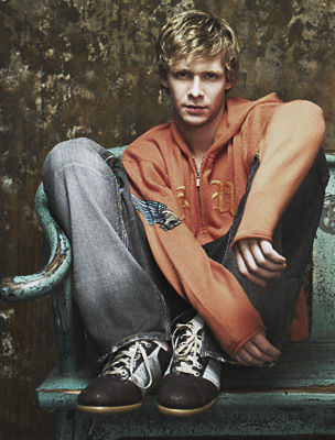 Johnny Lewis