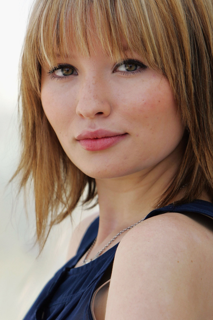 Emily Browning Emily Browning