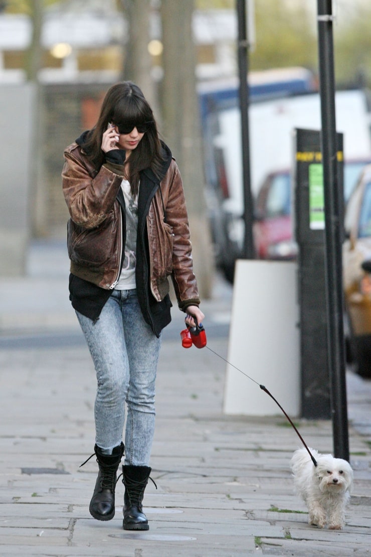 Daisy Lowe