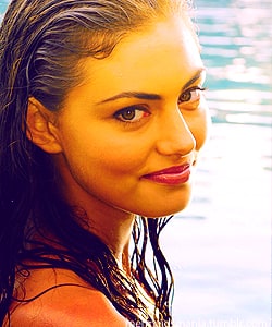 Phoebe Tonkin