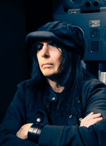 Picture Of Mick Mars