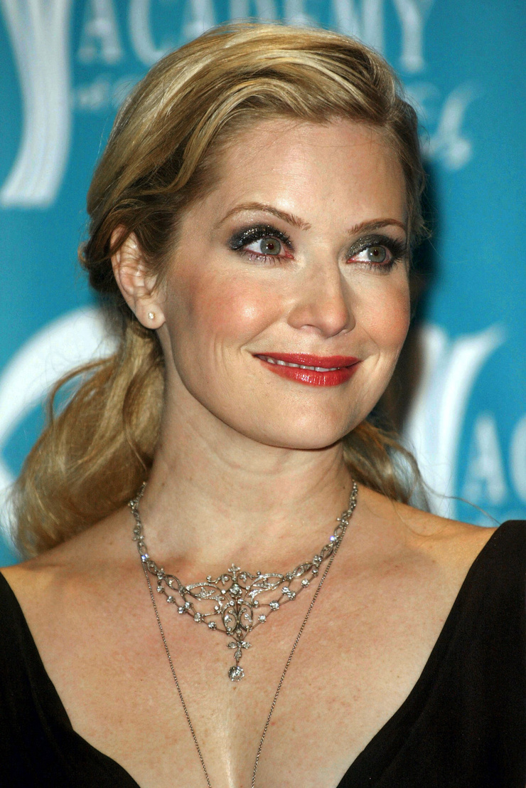 Emily Procter.