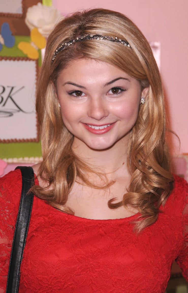 Stefanie Scott