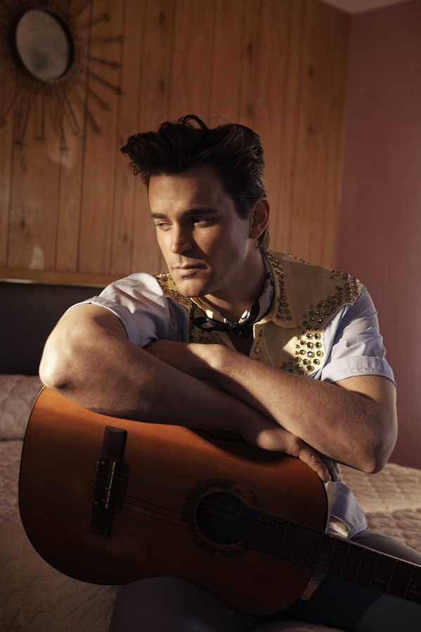 Matthew Bomer