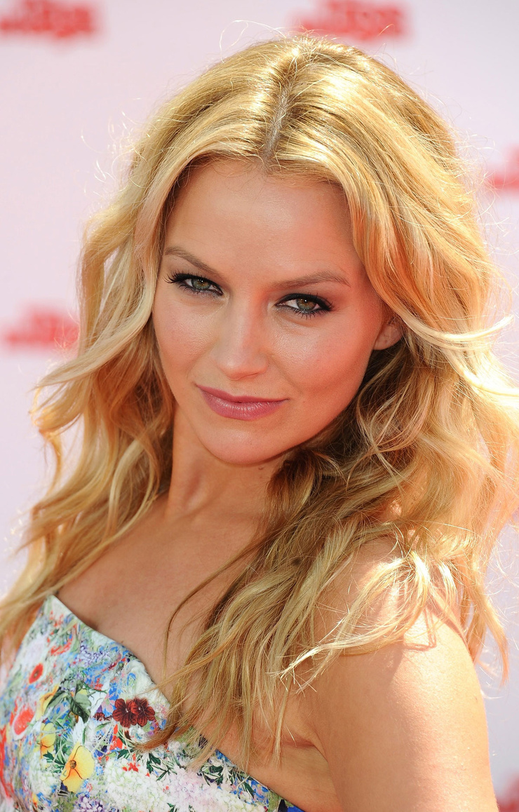 Becki Newton