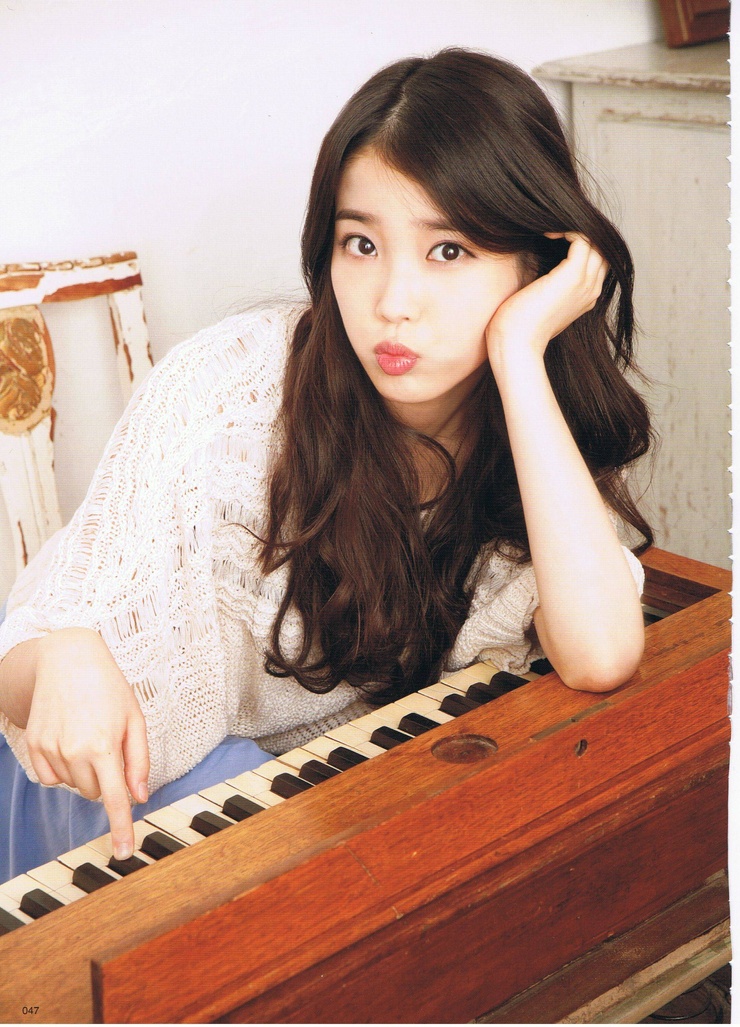 IU