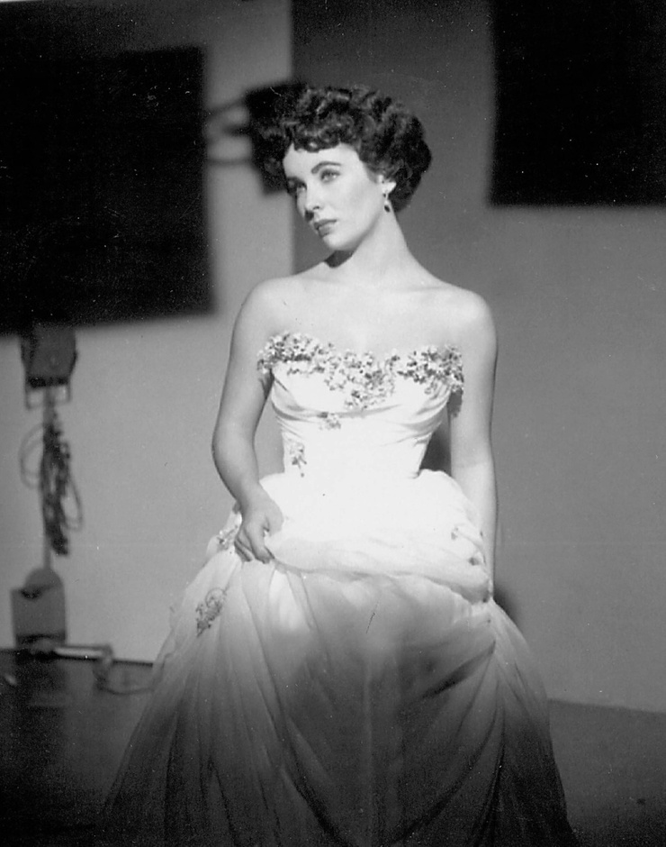 Elizabeth Taylor Elizabeth Taylor