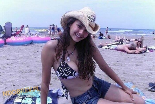 Nina Dobrev