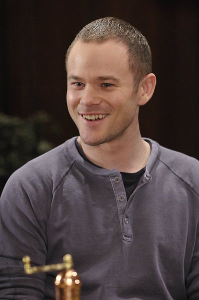 Aaron Ashmore Aaron Ashmore