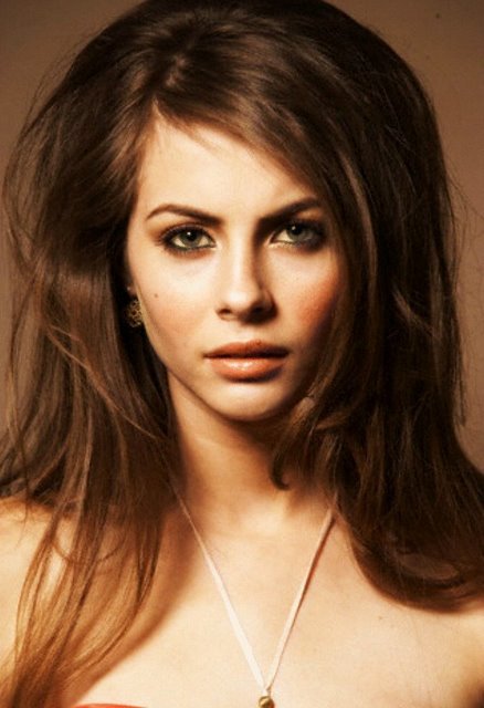 Willa Holland Willa Holland