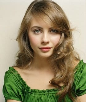 Willa Holland Willa Holland
