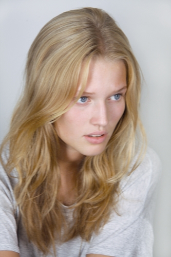 Toni Garrn