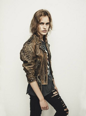 Karolina Waz