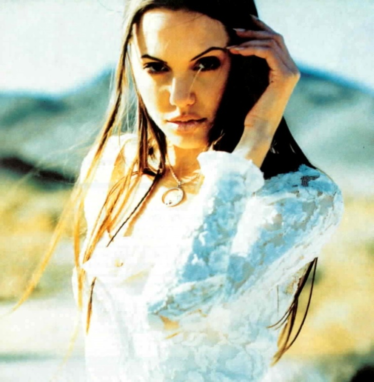 Angelina Jolie Angelina Jolie