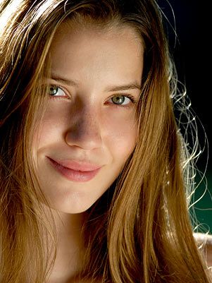 Nathália Dill