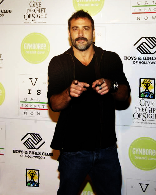 Jeffrey Dean Morgan