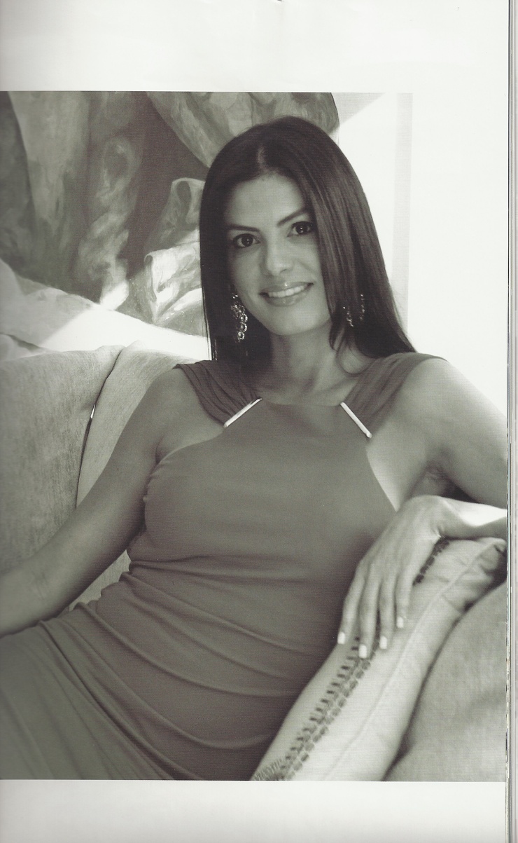 Adriana De Moura Adriana De Moura