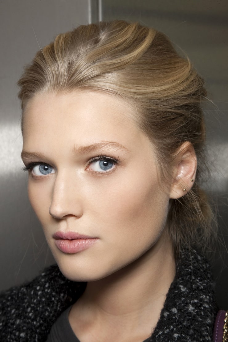 Picture of Toni Garrn