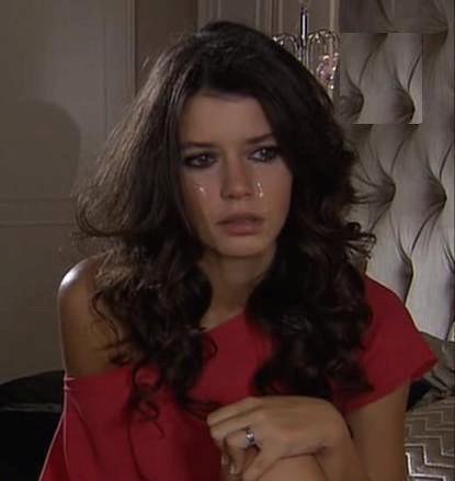 Beren Saat Beren Saat